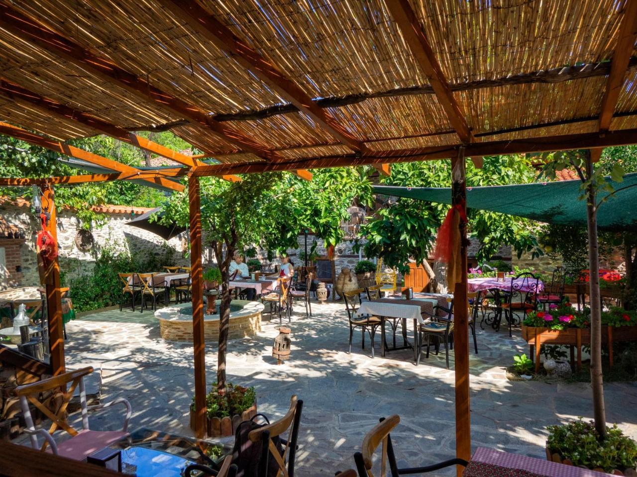 Yeni Gelin Evi Lägenhet Birgi Exteriör bild